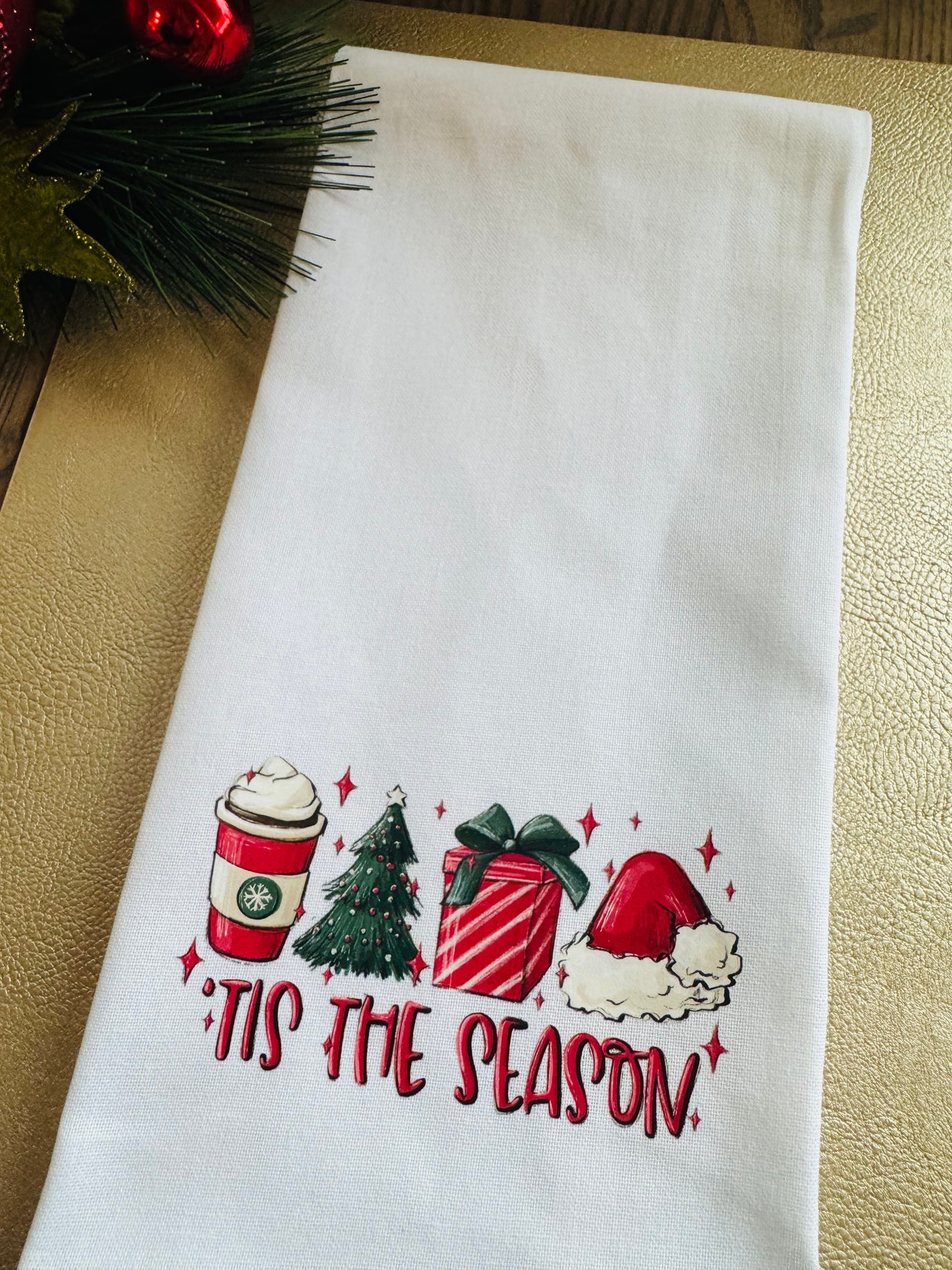 “’Tis the Season” Christmas Tea Towel – Festive Holiday Kitchen Decor, Gift Wrap and Coffee Cup Design, Perfect Hostess Gift