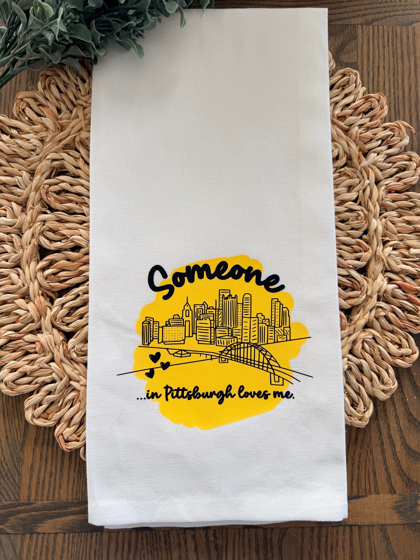 Pittsburgh Tea Towel – “Someone in Pittsburgh Loves Me” – Pittsburgh Skyline Kitchen Towel – Steel City Gift – Black & Gold Home Decor