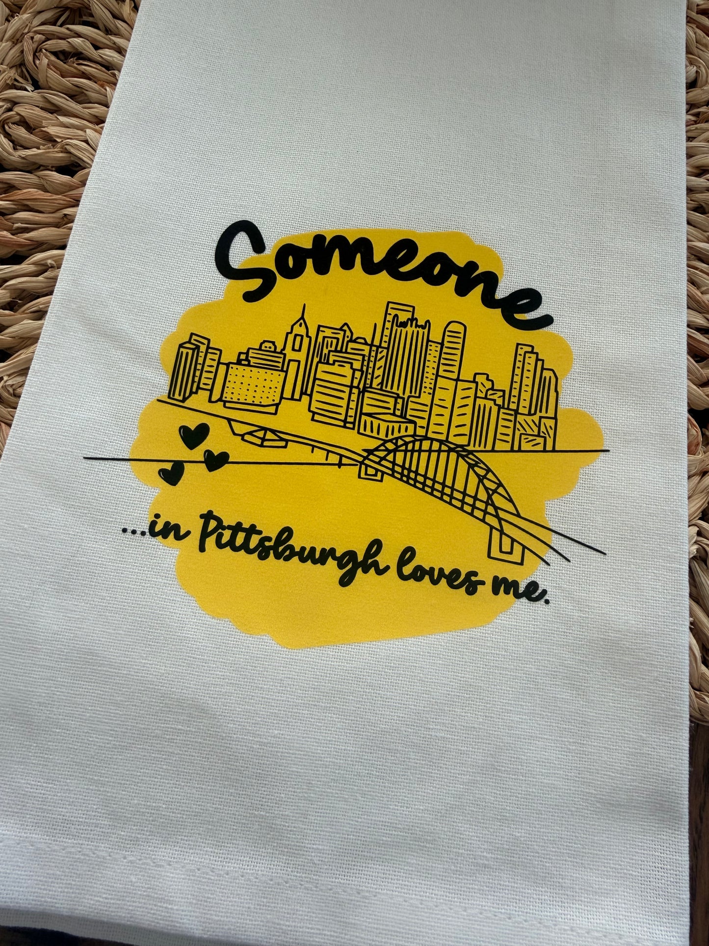 Pittsburgh Tea Towel – “Someone in Pittsburgh Loves Me” – Pittsburgh Skyline Kitchen Towel – Steel City Gift – Black & Gold Home Decor